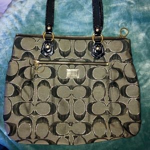 Authentic Coach Tote!